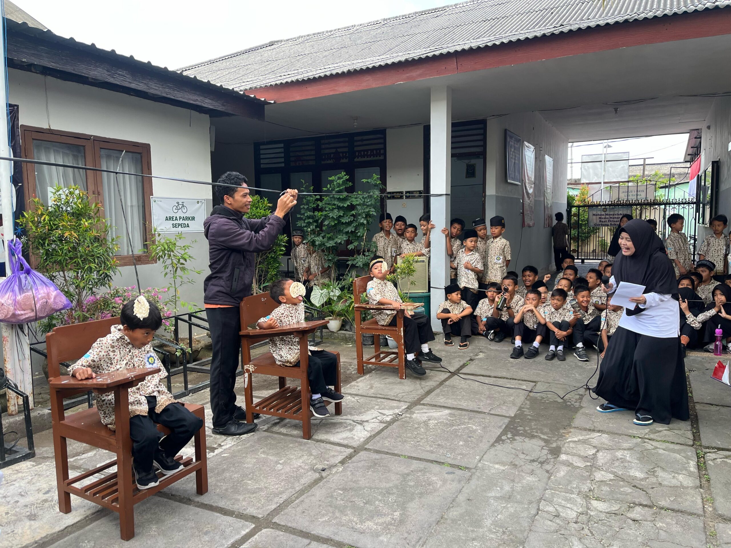 304c8340-c6fa-4383-9a86-e8fc8697613e